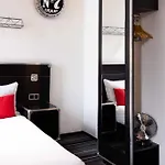 Backstage 2* אמסטרדם