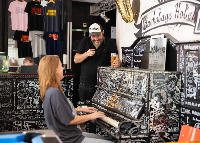 Backstage 2* אמסטרדם